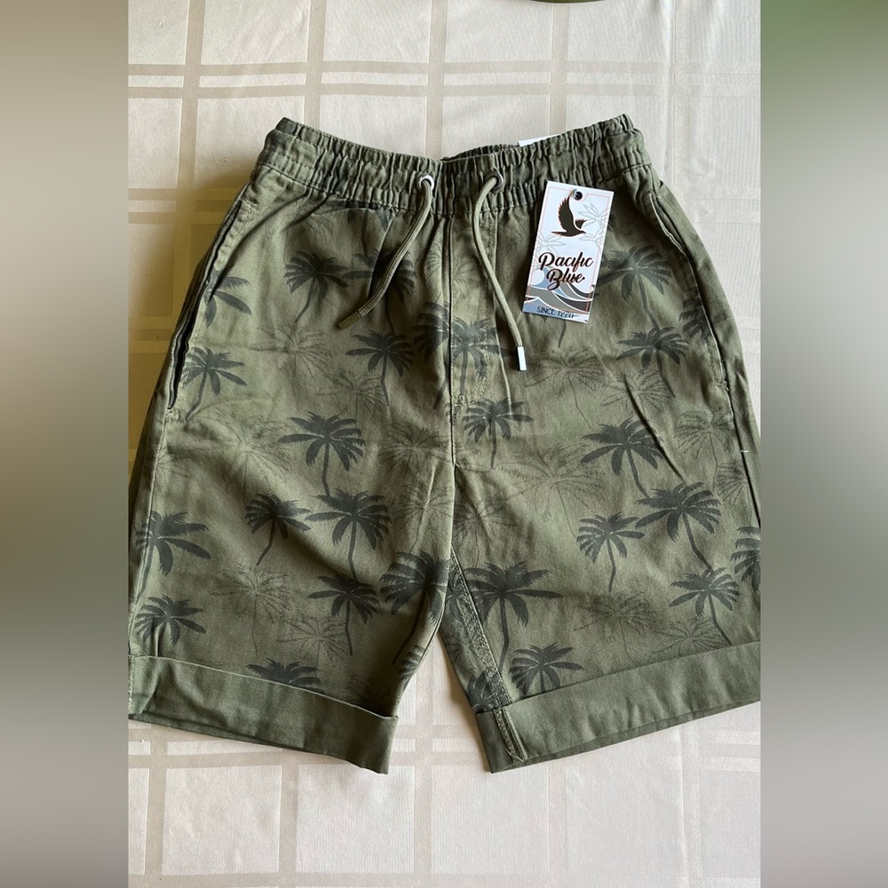 PACIFIC BLUE SHORT